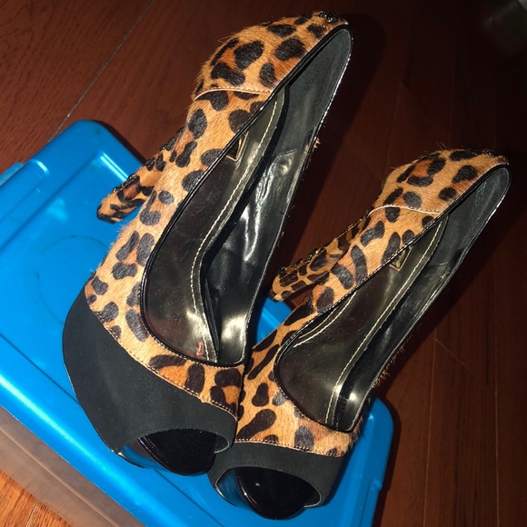 Leopard Pony-Hair Platform Heels Size 8 - Picture 1 of 5